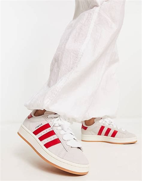 wit met rood adidas|Adidas campus schoenen.